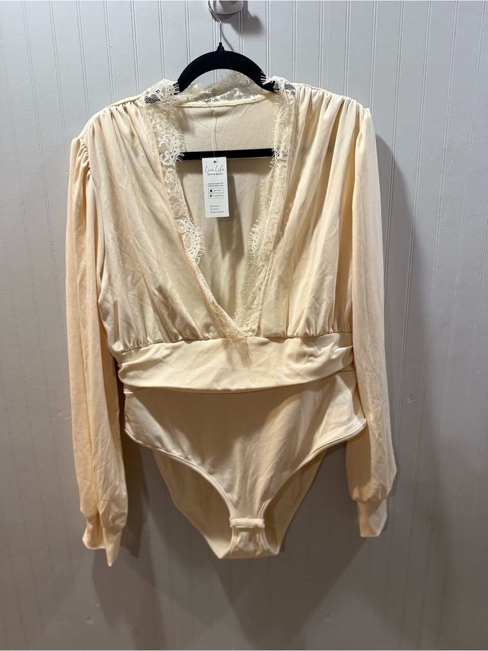 Cupshe Cream Lace Trim Long Sleeve Bodysuit